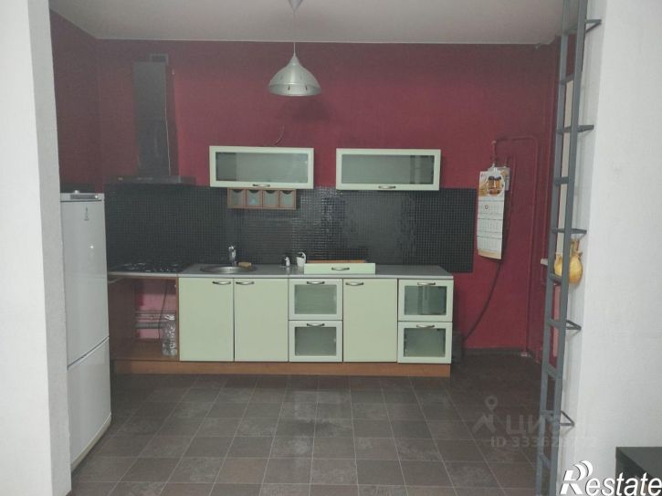 2-комн квартира улица Штахановского, 23/1,  д. 23/1