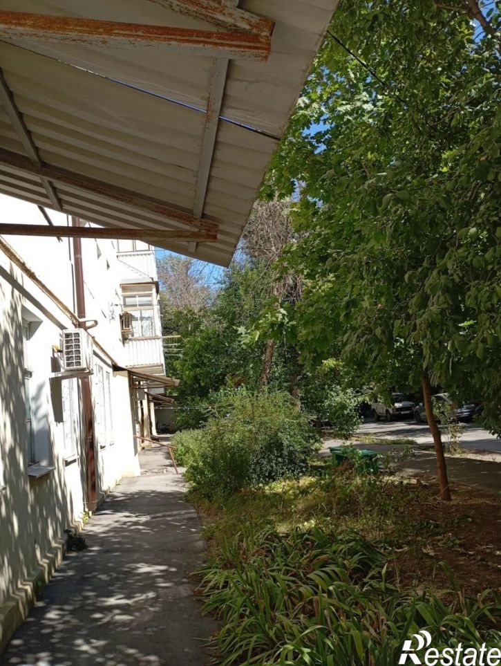 2-комн квартира Ильича ул., 38