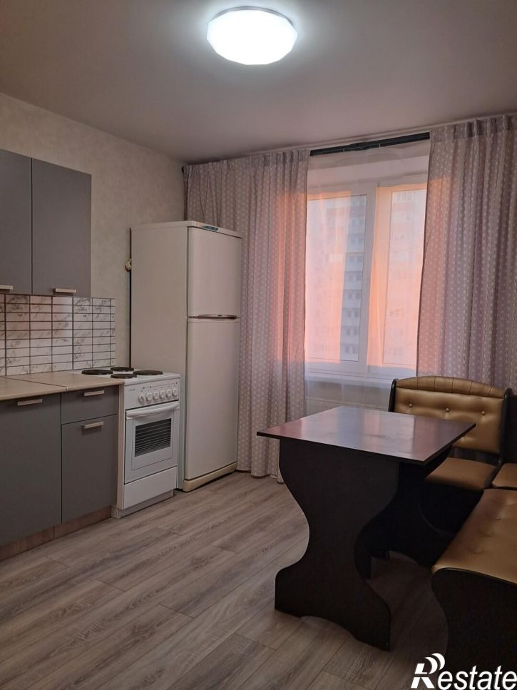 1-комн квартира Висаитова ул., 3