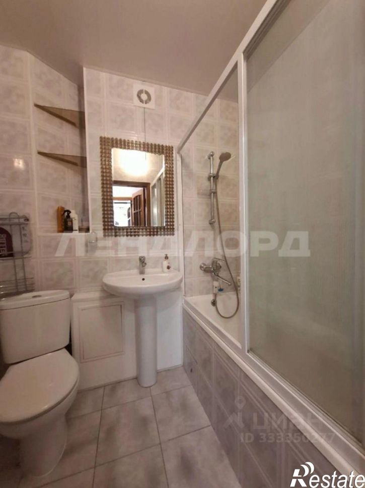 2-комн квартира улица Варфоломеева, 264/110,  д. 264/110