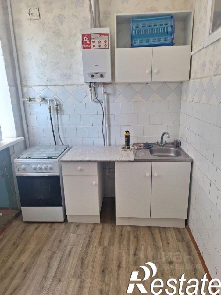 3-комн квартира улица Клары Цеткин, 1,  д. 1