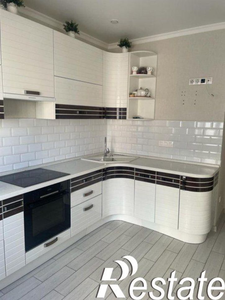 2-комн квартира Петренко ул, 6
