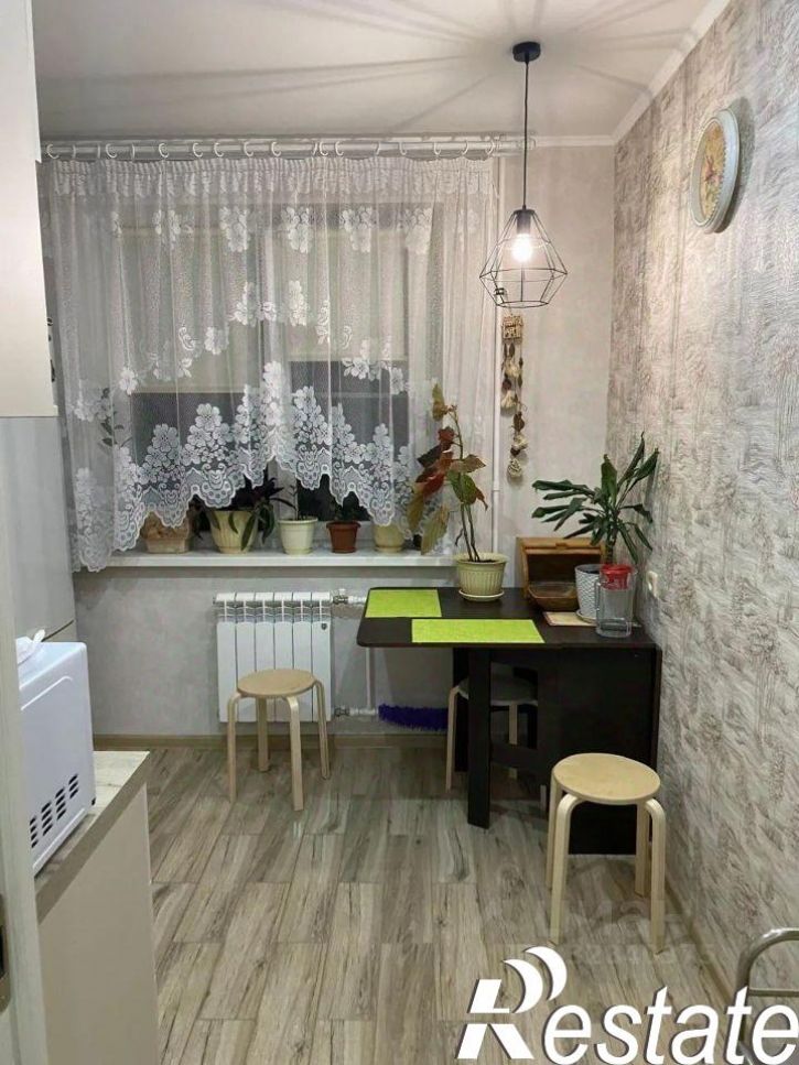 2-комн квартира Вятская улица, 112,  д. 112