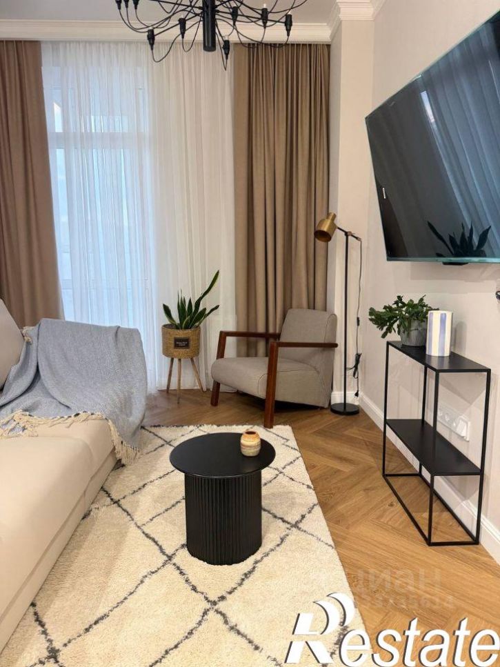 3-комн квартира 20-я улица, 49,  д. 49