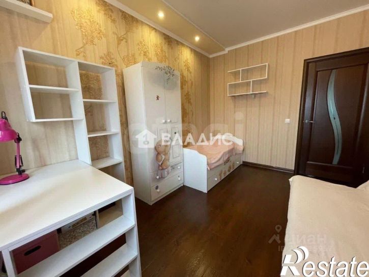 3-комн квартира улица Тружеников, 80,  д. 80