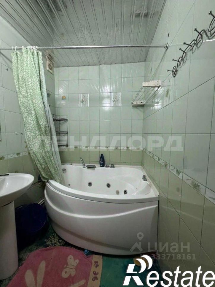 3-комн квартира улица Думенко, 13Д,  д. 13Д