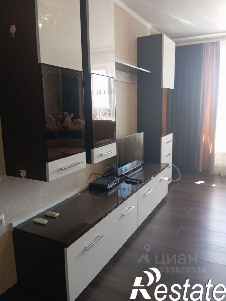 2-комн квартира бульвар Комарова, 20,  д. 20