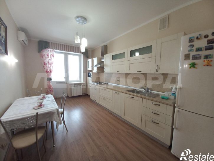 2-комн квартира улица 16-я Линия, 16А
