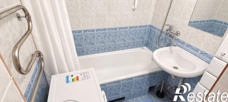1-комн квартира улица Добровольского, 13 к2,  д. 13 к2