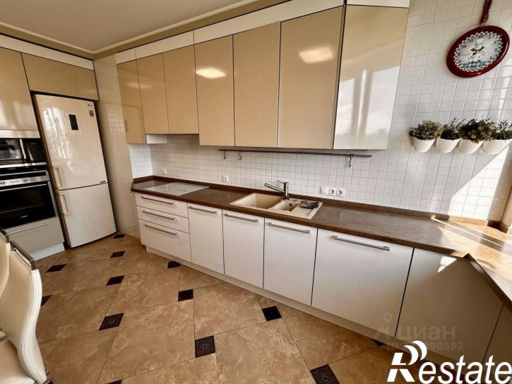 2-комн квартира Гвардейский переулок, 11/3,  д. 11/3