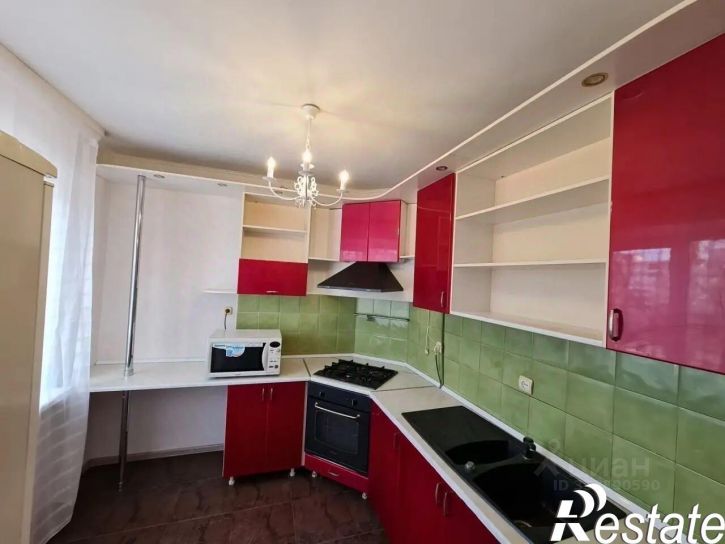 2-комн квартира проспект Космонавтов, 34Б,  д. 34Б