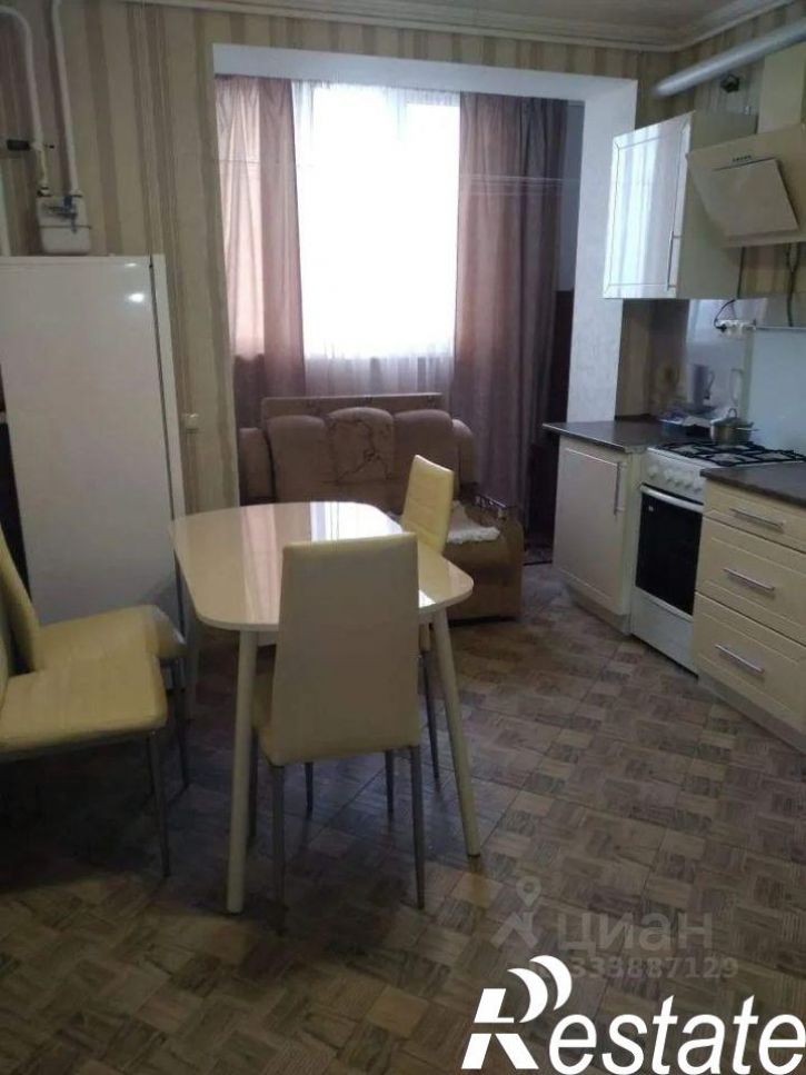 1-комн квартира проспект 20-летия Октября, 52,  д. 52