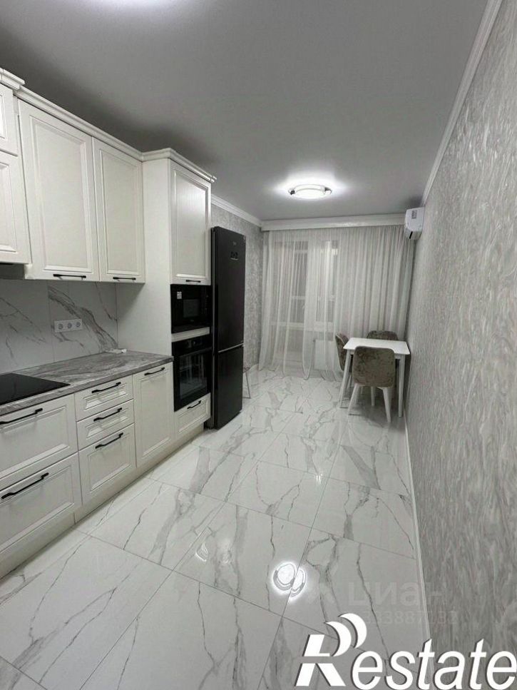 2-комн квартира улица Ларина, 45 с6,  д. 45 с6