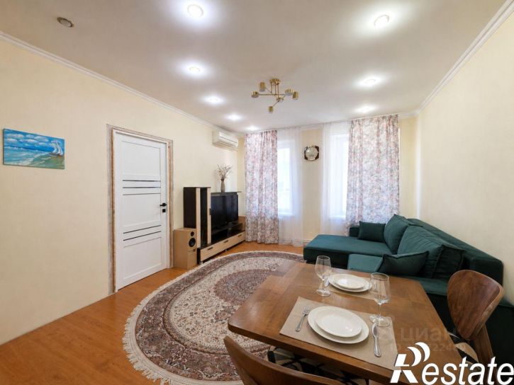 3-комн квартира улица Обороны, 85,  д. 85