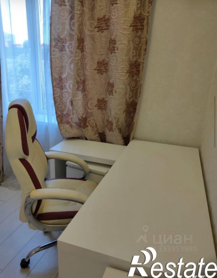 4-комн квартира проспект Чехова, 63,  д. 63