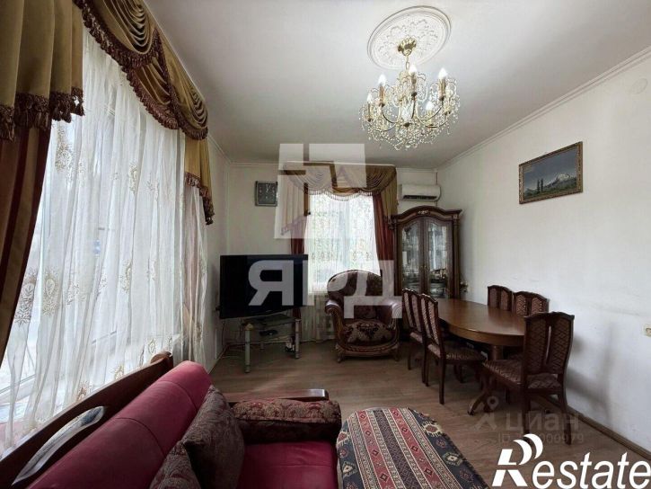 3-комн квартира улица Цезаря Куникова, 29Б,  д. 29Б