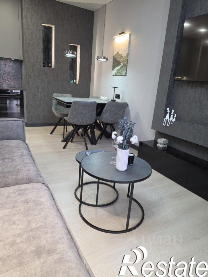 2-комн квартира улица Бориса Слюсаря, 19 с1,  д. 19 с1
