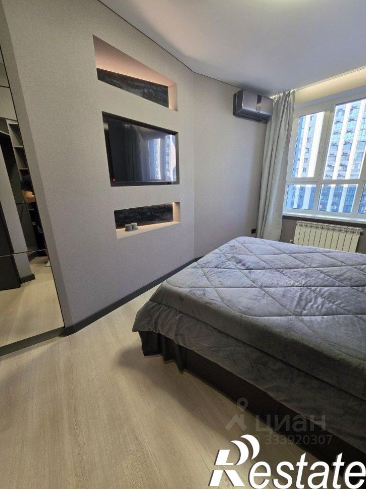 2-комн квартира улица Бориса Слюсаря, 19 с1,  д. 19 с1
