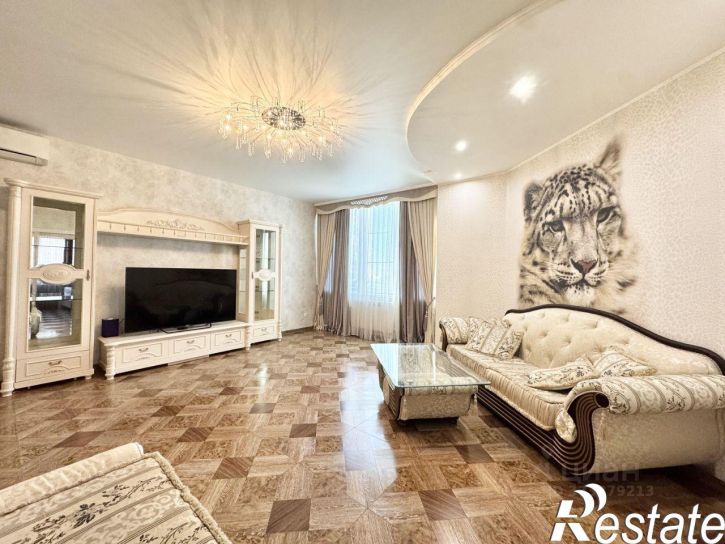 3-комн квартира улица Суворова, 91-101,  д. 91-101