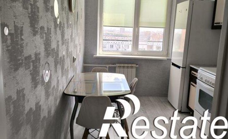3-комн квартира проспект Королёва, 22/30,  д. 22/30