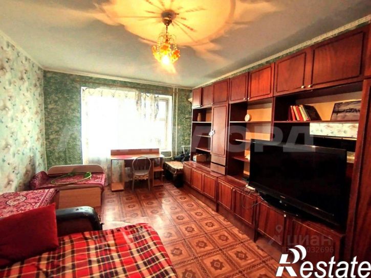 3-комн квартира улица Малюгиной, 127,  д. 127