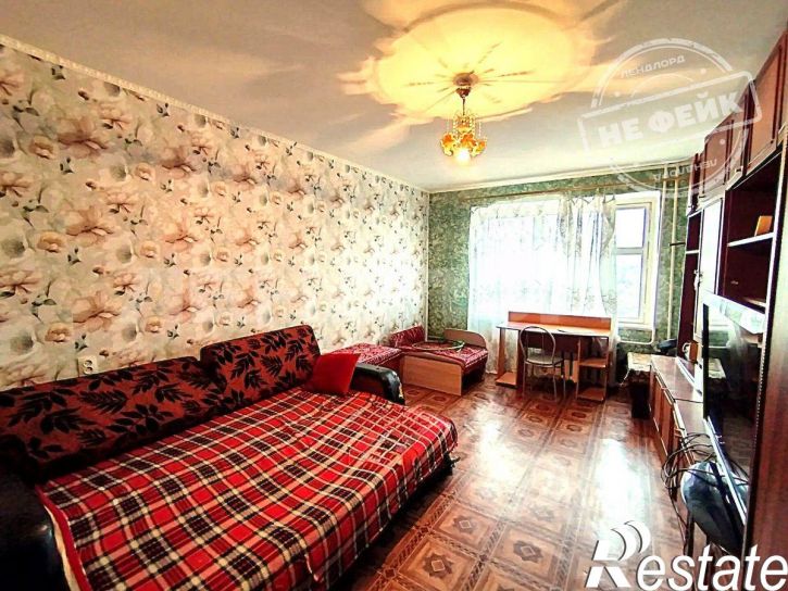 3-комн квартира улица Малюгиной, 127,  д. 127