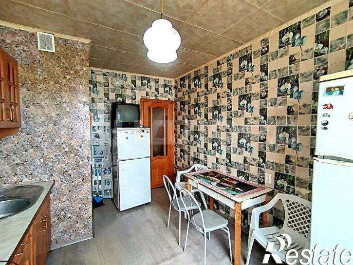3-комн квартира улица Малюгиной, 127,  д. 127