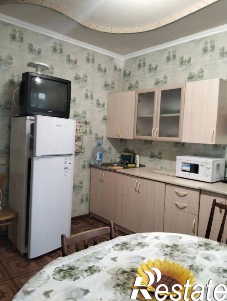 2-комн квартира Портовая улица, 458/52,  д. 458/52