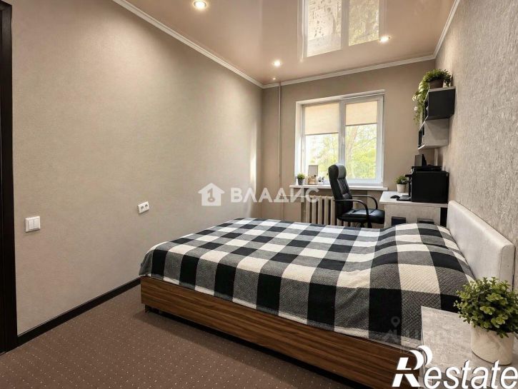 3-комн квартира Токарная улица, 80,  д. 80