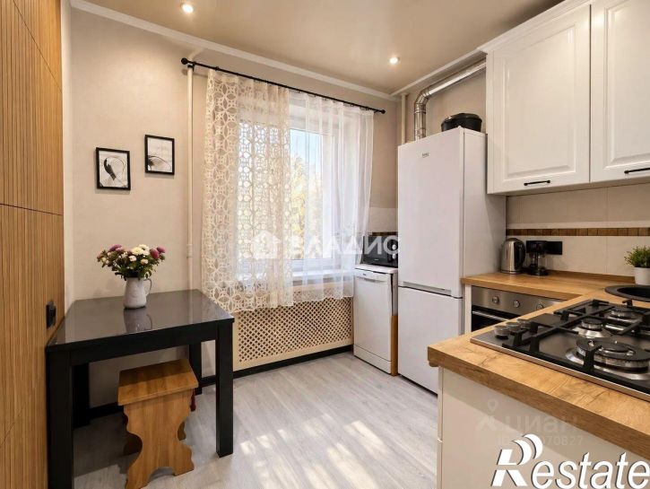 3-комн квартира Токарная улица, 80,  д. 80
