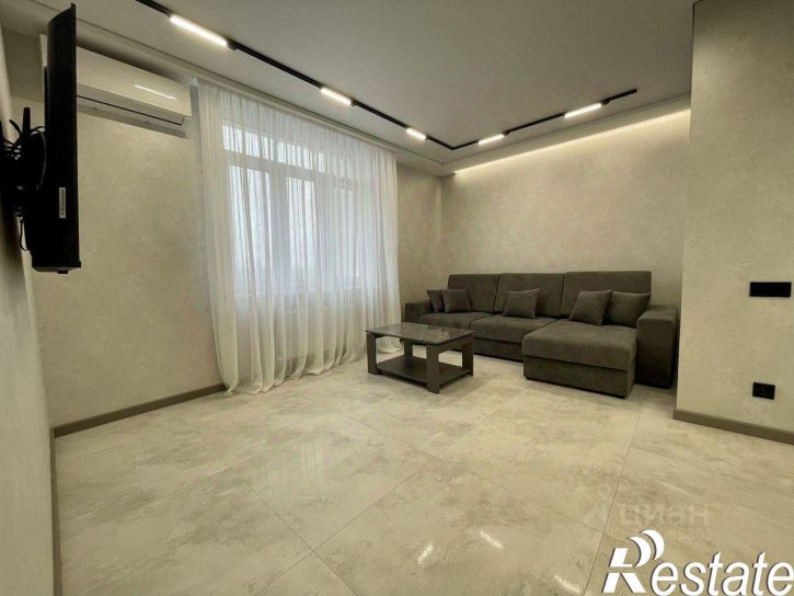 2-комн квартира проспект Сиверса, 26,  д. 26