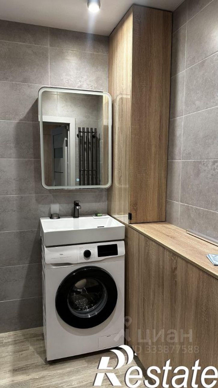 2-комн квартира улица Ларина, 45 с6,  д. 45 с6