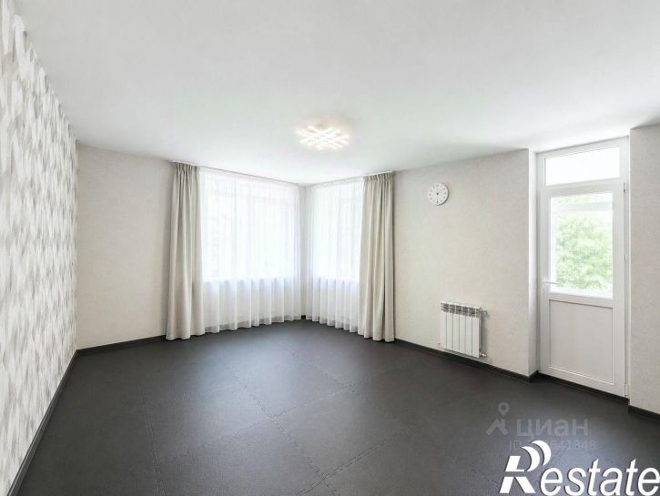 3-комн квартира проспект Королёва, 13А,  д. 13А