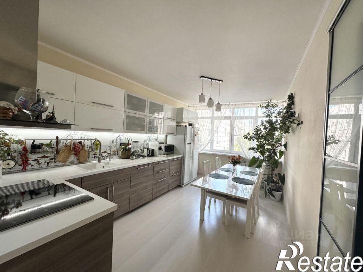 3-комн квартира проспект Королёва, 13А,  д. 13А