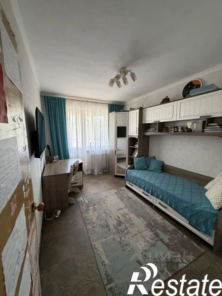 2-комн квартира 20-я линия, 54,  д. 54