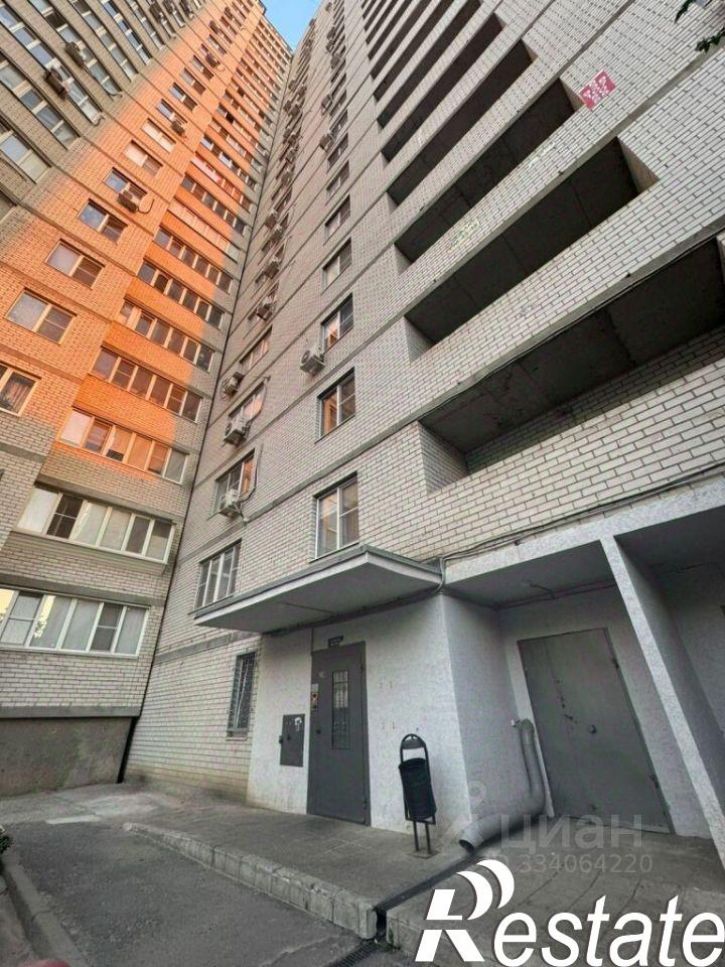2-комн квартира Извилистая улица, 13/1,  д. 13/1