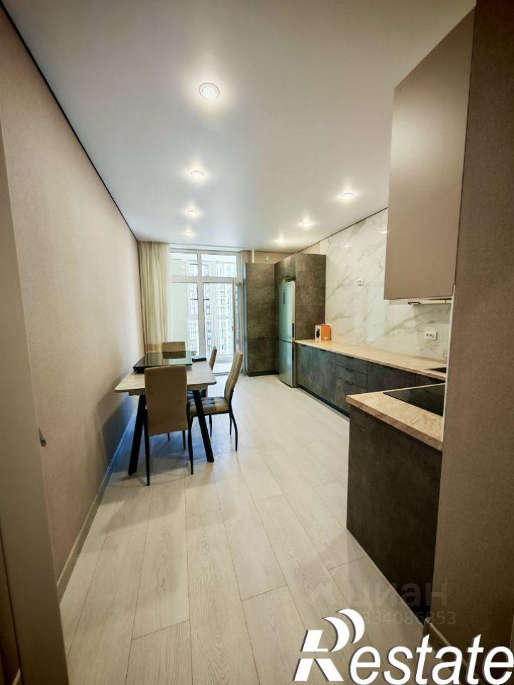 2-комн квартира улица Бориса Слюсаря, 23 с1,  д. 23 с1