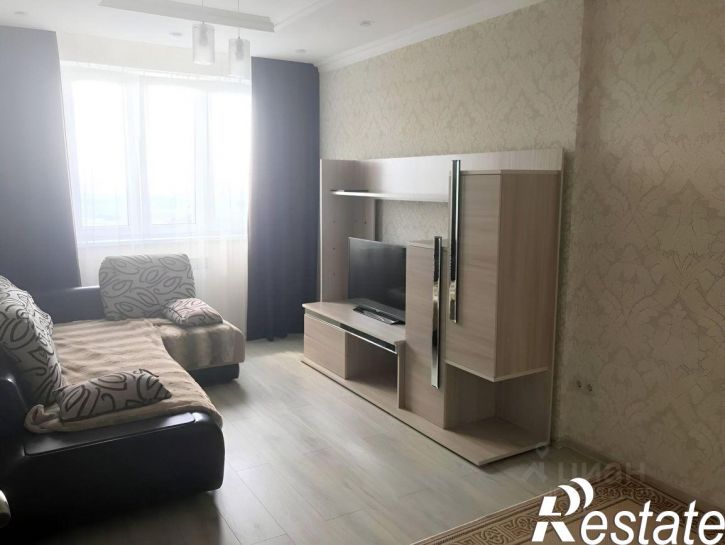 1-комн квартира улица Закруткина, 61,  д. 61