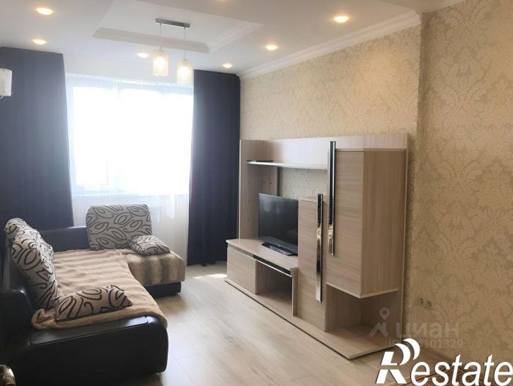 1-комн квартира улица Закруткина, 61,  д. 61