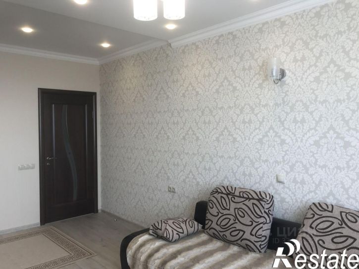 1-комн квартира улица Закруткина, 61,  д. 61