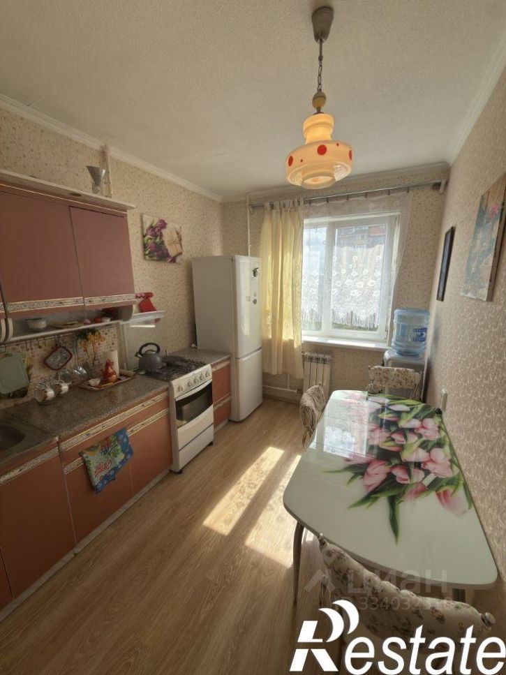 2-комн квартира проспект Космонавтов, 27 к3,  д. 27 к3
