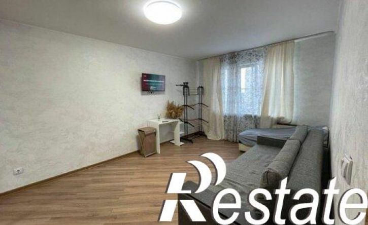 1-комн квартира улица Платона Кляты, 1,  д. 1