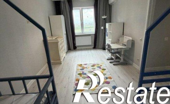 2-комн квартира улица Платона Кляты, 1,  д. 1