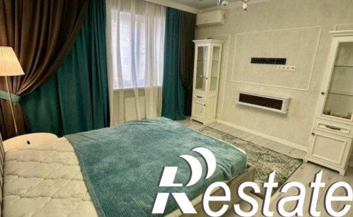 2-комн квартира улица Платона Кляты, 1,  д. 1