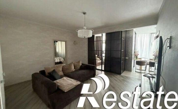 2-комн квартира Кировский проспект, 48,  д. 48