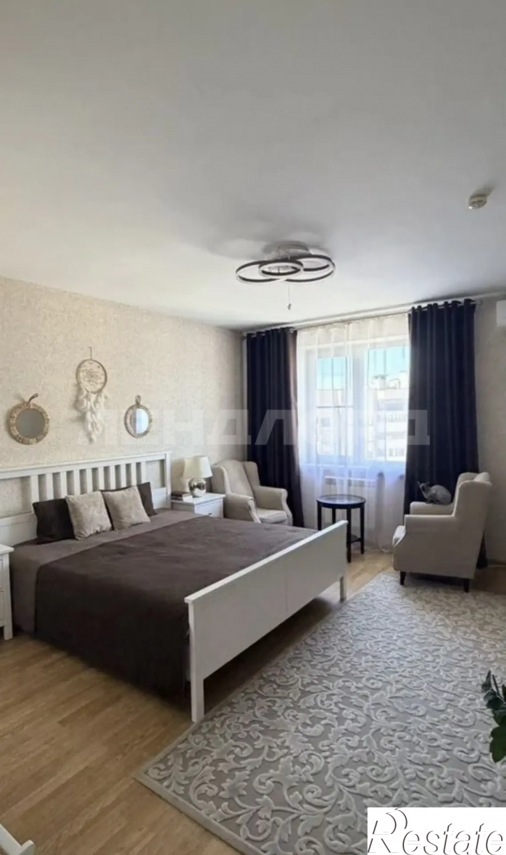 2-комн квартира бульвар Комарова, 1Л