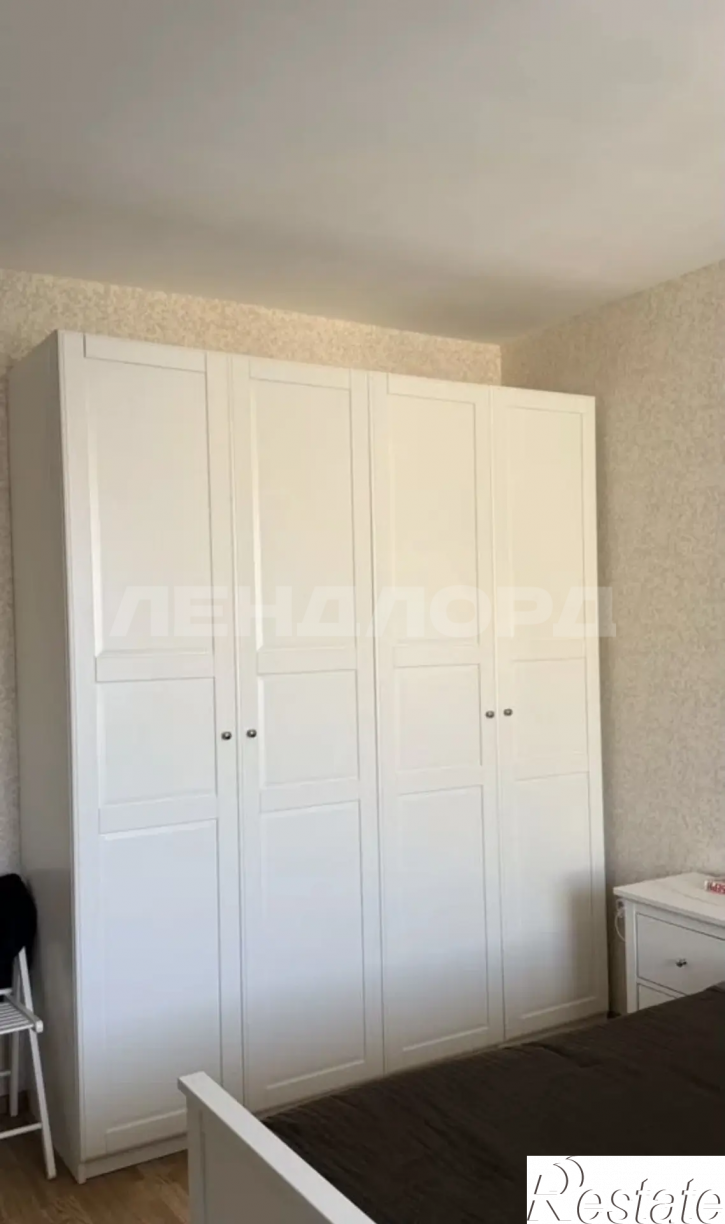 2-комн квартира бульвар Комарова, 1Л