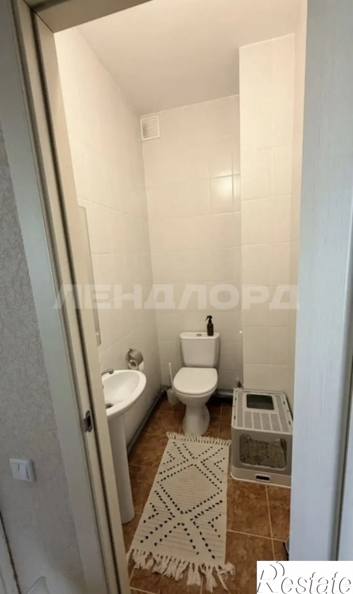 2-комн квартира бульвар Комарова, 1Л