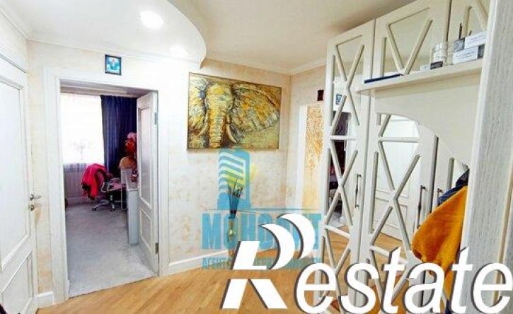 2-комн квартира проспект Космонавтов, 17,  д. 17