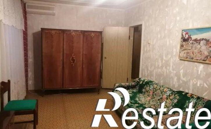 3-комн квартира 32-я линия, 82,  д. 82